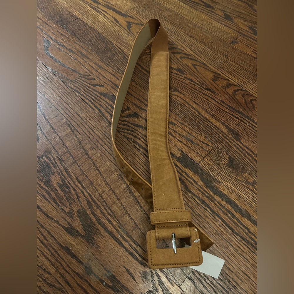 Ann Taylor camel color stretchy belt large/xl nwt